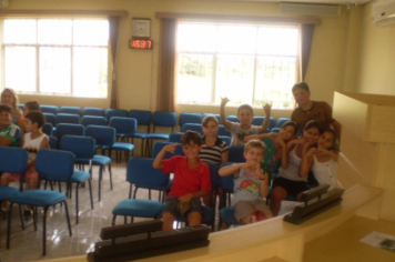 Foto - Visitação de Estudantes na Câmara de Vereadores em 18/03/2010.