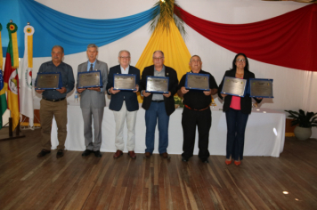 Foto - SESSÃO SOLENE - HOMENAGENS E CONCESSÃO DE TÍTULOS HONORÍFICOS