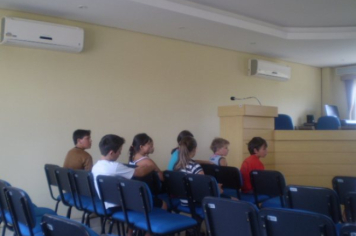 Foto - Visitação de Estudantes na Câmara de Vereadores em 18/03/2010.